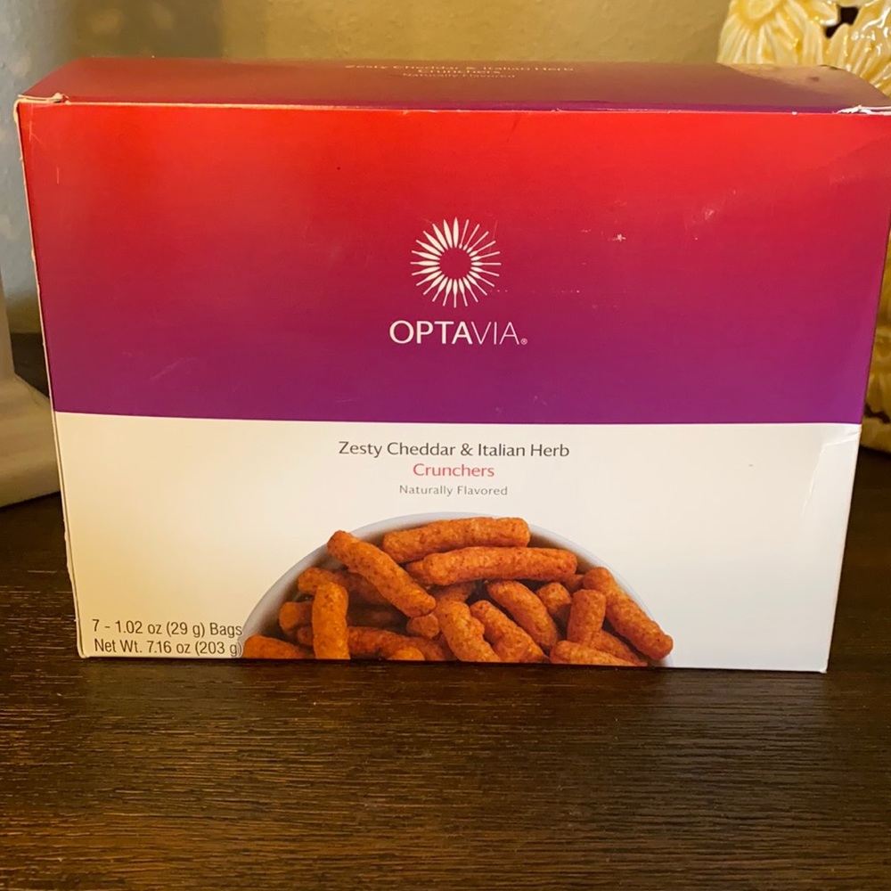 OPTAVIA zesty cheddar and Italian herb crunchers.